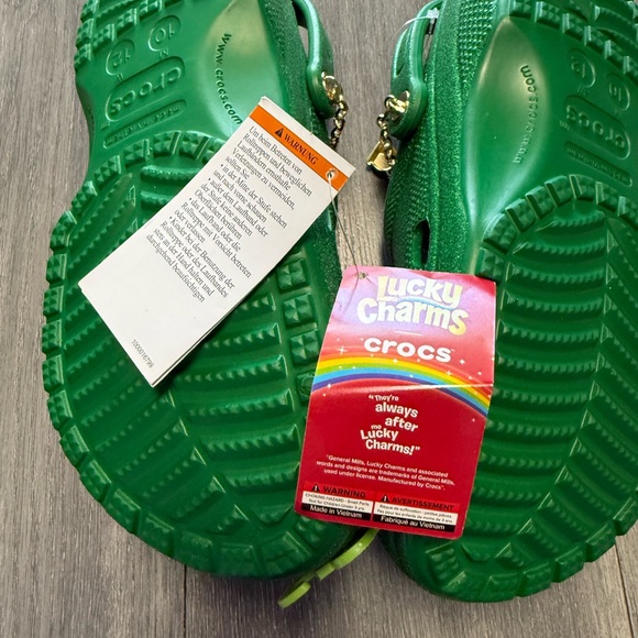 CROCS Lucky Charms Green Classic Clog Mens Size 10 Jibbitz NEW 209444-310 New - Picture 5 of 5
